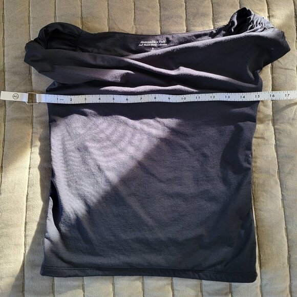 ABERCROMBIE Women's  Off The Shoulder Top Short Sleeve Black Small NWOT - Picture 4 of 7